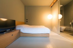 Hotel Bett TV-Möbel Holzdekor Konzeptsaal Schreinerei Luxembourg